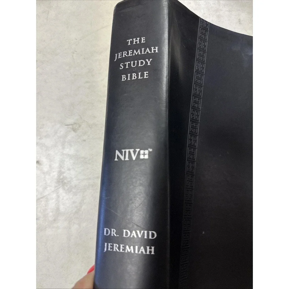 Jeremiah Study Bible NKJV, Navy LeatherLuxe (Dr. David Jeremiah Commentary)